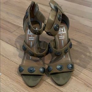 Dolce Vida Tan Block Heel